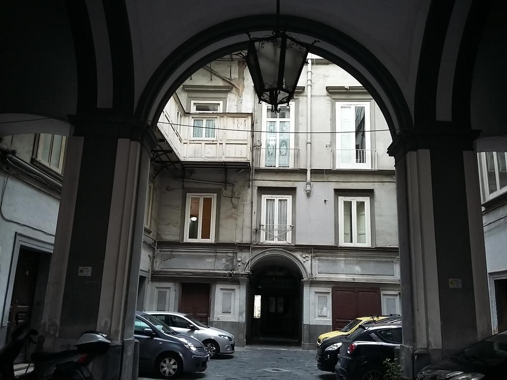 Chiaia Glamour Appartamento Centralissimo Napoli Dış mekan fotoğraf